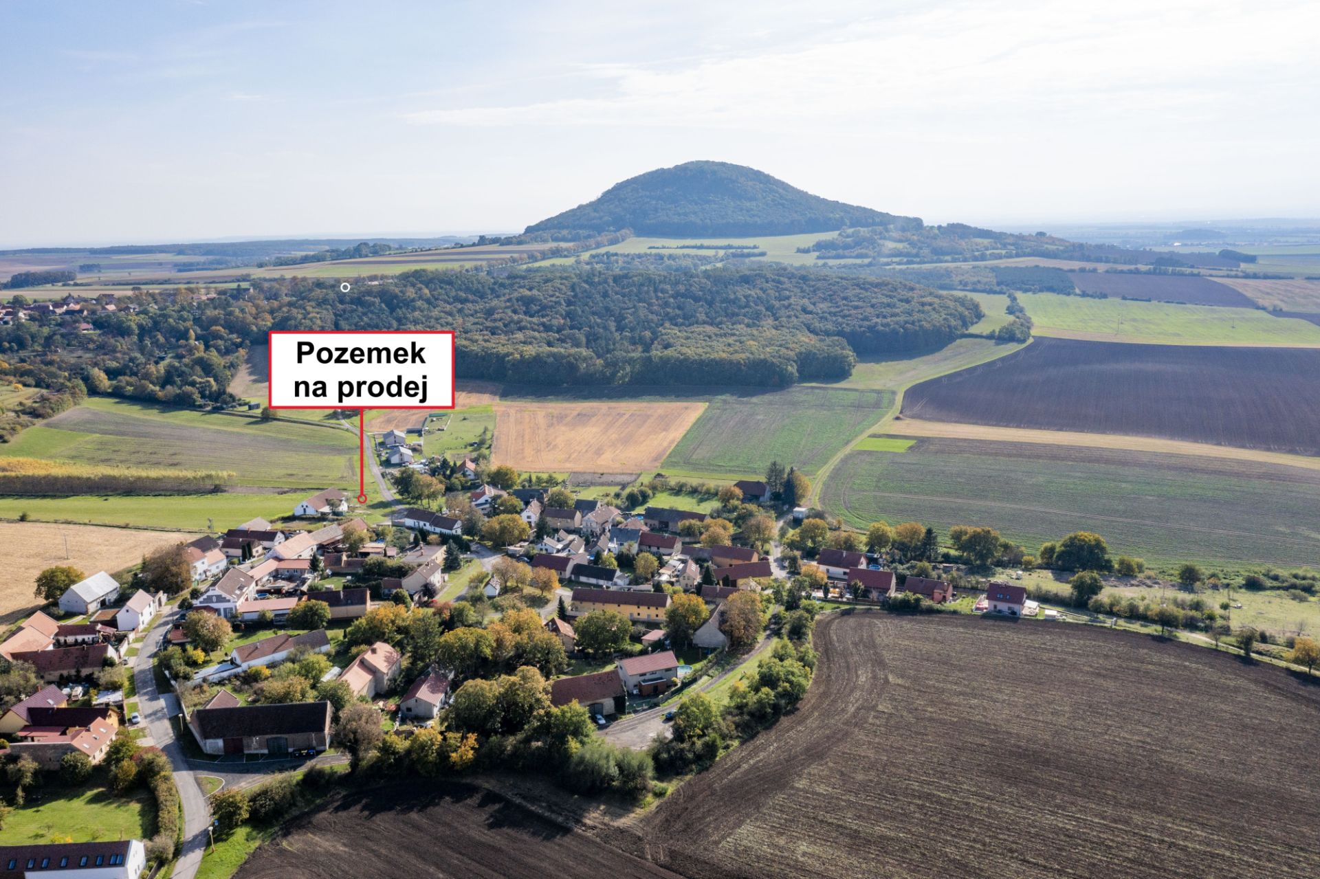 Prodej pozemku 851 m², Vesce pod Řípem